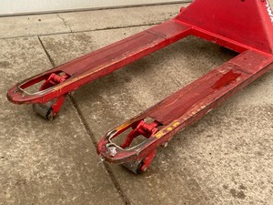 Raymond Pallet Jack