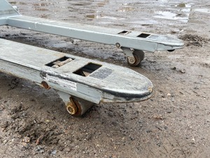 Strongway Pallet Jack