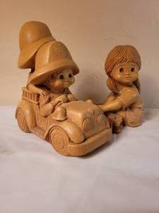 lot 112 image: Fun Figurines