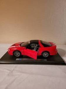 lot 113 image: Two Model Cars