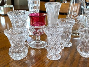 lot 22A image: Variety of Vintage Small Vases