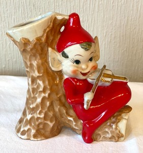 lot 58 image: Adorable Vintage Elf Figurine Planter