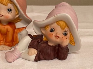 lot 93 image: Three Elf HOMCO Figurines