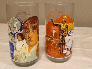 lot 276 image: Vintage Burger King Star Wars an Empire Strikes Back Drinking Glasses