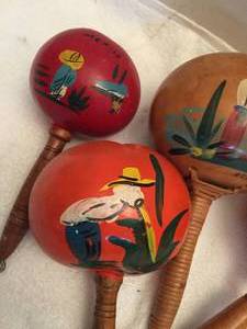 lot 163 image: 4 Mexican Maracas