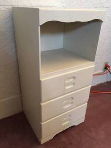 lot 178 image: White Wooden Three Drawer Storage Piece