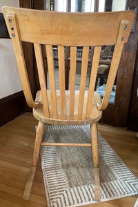 lot 30 image: Vintage Rocking Chair