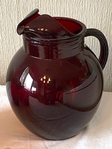 lot 78 image: Vintage Ruby Red Pitcher and Tumblers