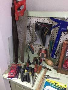 lot 299 image: Large Hand Tool Lot
