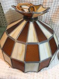 lot 325 image: Amber Stained Glass Ceiling Mount Lamp