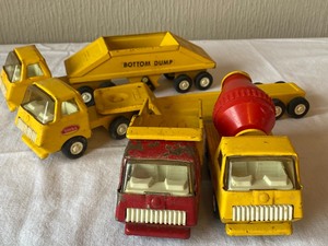 lot 247 image: Vintage Tonka Construction Trucks