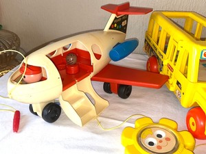 lot 259 image: Fun Vintage Toys
