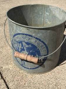 lot 369 image: Vintage Shy Poke Metal Minnow bucket with Wooden Handle