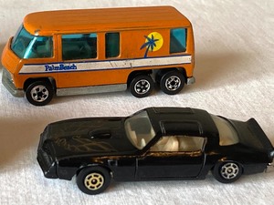 lot 253 image: Four Vintage Toy Cars
