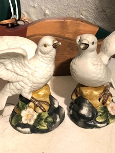 lot 268 image: Bird Figurines