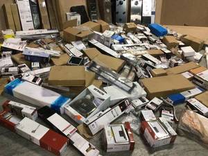 Lot of assorted Shower Heads and Bath accessories various types models and conditions customer returns see pictures