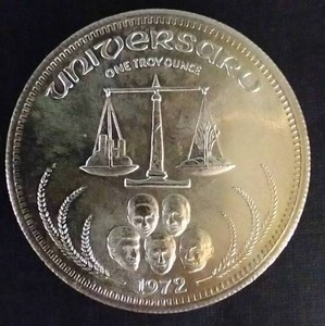 lot 12 image: 1972 Universaro Silver Round