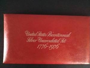 lot 14 image: 1976 Bicentennial Silver Uncirculated Set