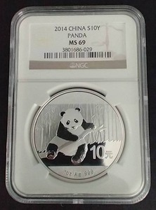 lot 5 image: 2014 Silver Panda - MS69