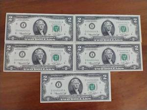 lot 54 image: 5 Uncirculated Sequential Bicentennial $2 Bills
