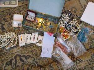lot 231 image: Assorted Jewelry See Photos