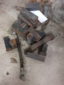 lot 50 image: Lot of Tractor Weights See Photos