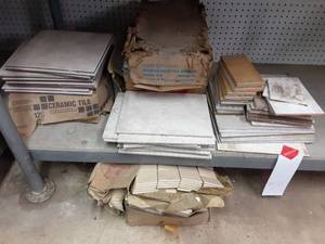 lot 55 image: Various Size Pieces of Ceramic Tile See Photos