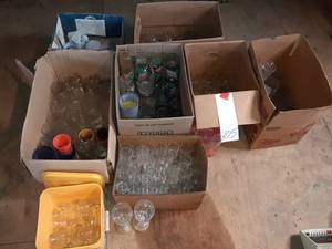 lot 105 image: Kitchen Lot of Glassware See Photos