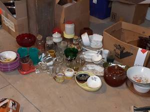 lot 108 image: Huge Lot of Glassware See Photos