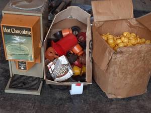 lot 118 image: Vintage Hot Chocolate Machine, Box of Measuring Scoops, & More