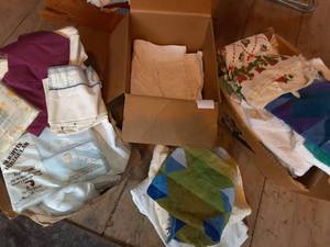 lot 129 image: Bath & Hand Towels, Washclothes, Sheets See Photos
