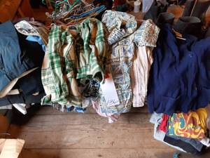 lot 136 image: Mens Dress Clothes & T-Shirts (Marked Large & Medium)