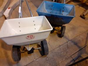 lot 152 image: (2) Lawn Spreaders See Photos