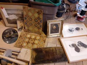 lot 158 image: Large Lot of Art & Home Decor See Photos