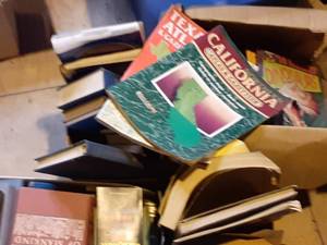 lot 192 image: Variety of Vintage Books