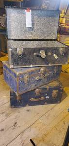 lot 174 image: (3) Vintage Trunks