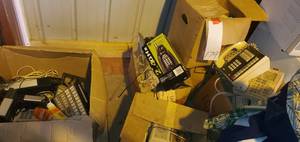 lot 179 image: Huge Lot of Electronics See Photos