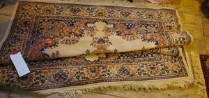 lot 187 image: 5 X 8 Area Rug See Photos