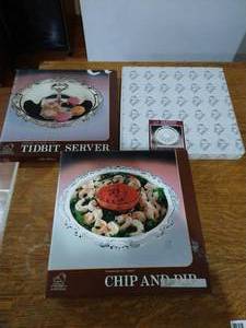 lot 36 image: 3 Taunton Serving Trays - New in Box