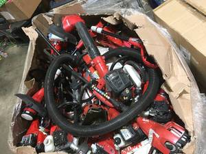 Lot of assorted outdoor tools Lawn care - Leaf Blowers used Not checked Customer Returns See Pictures