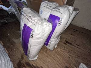 2 Mainstays Comfort Complete Standard Size Pillows
