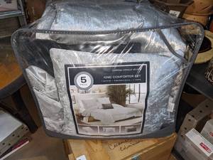Cortina Crinkle Velvet King Comforter Set