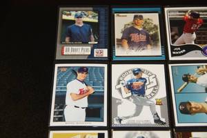 lot 39 image: Joe Mauer Baseball Card Lot w (3) Rookie Cards  16 Cards