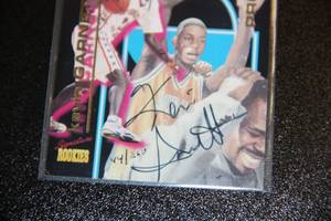 lot 49 image: 1995 Signature Rookies Kevin Garnett AutoBilia Auto 44260 Rookie Card