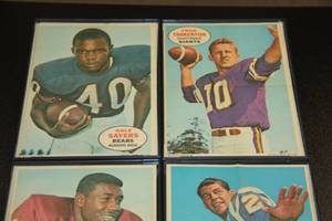 lot 78 image: 1968 Topps Football Poster Lot  4 Posters