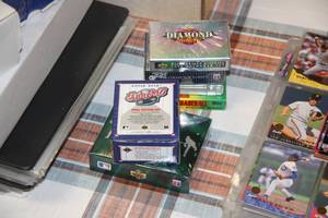 lot 103 image: Large Mixed Sports Bulk Card Lot