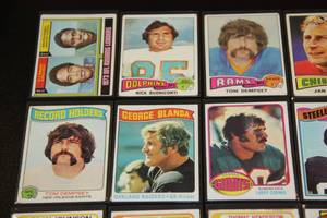 lot 117 image: 1974 to 1979 Topps Football Card Lot  22 Cards