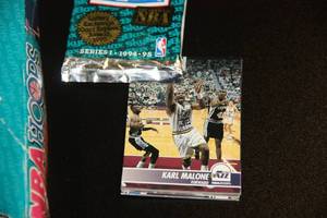lot 121 image: 1994-95 Hoops Basketball Series 1 Unopened Pack Lot  35 Packs