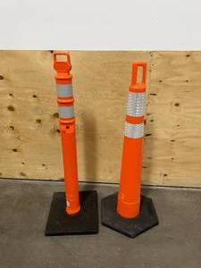 lot 47 image: GRAINGER APPROVED Delineator Post and Traffic Cone