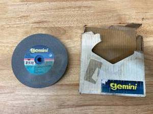 lot 71 image: NORTON Type 1 Aluminum Oxide Straight Grinding Wheel, 6 in, 1 in Arbor Hole Size, 100 Grit